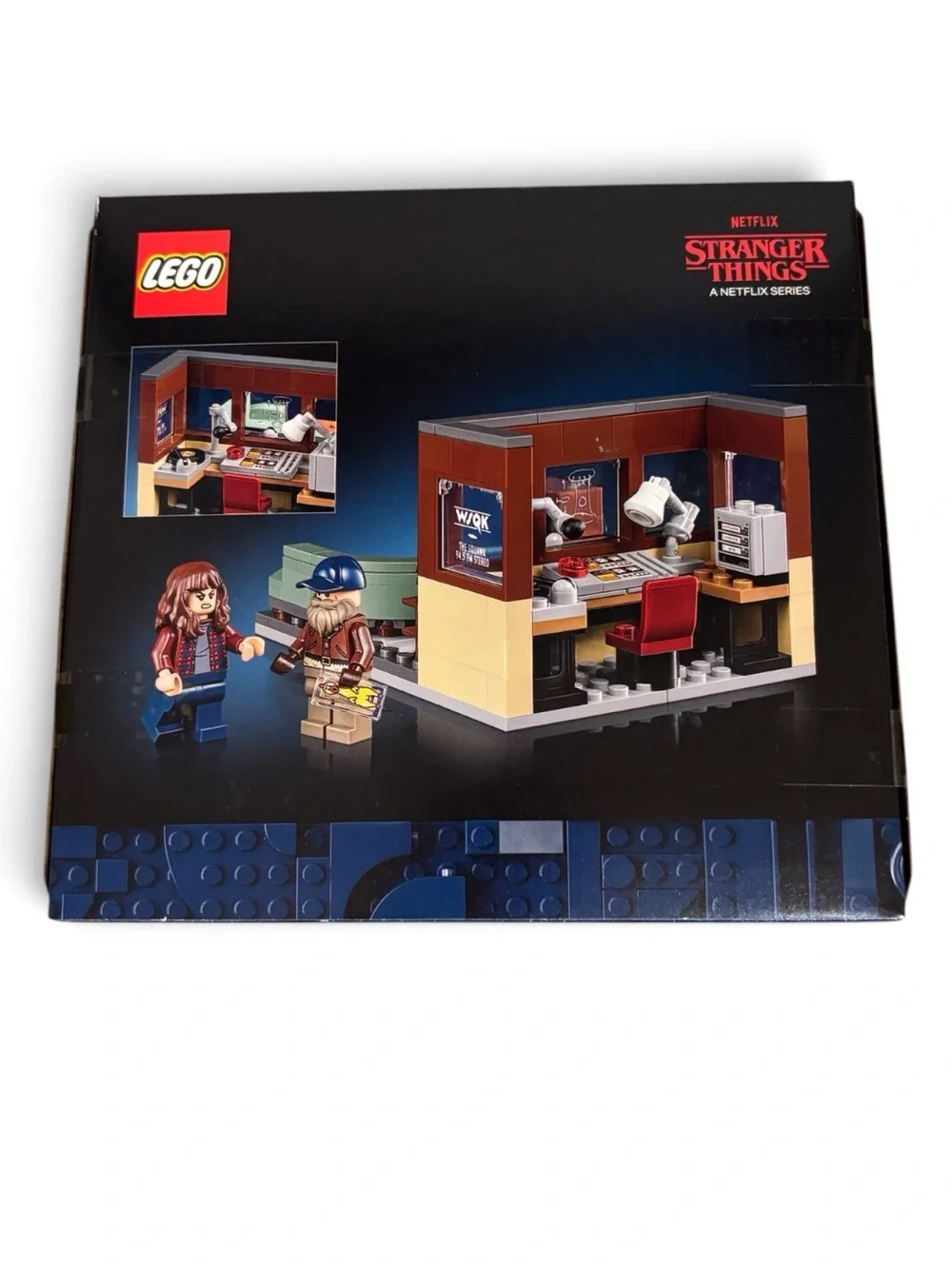 Lego Icons Stranger Things WSQK “The Squawk” Radio Station Set (#40891)